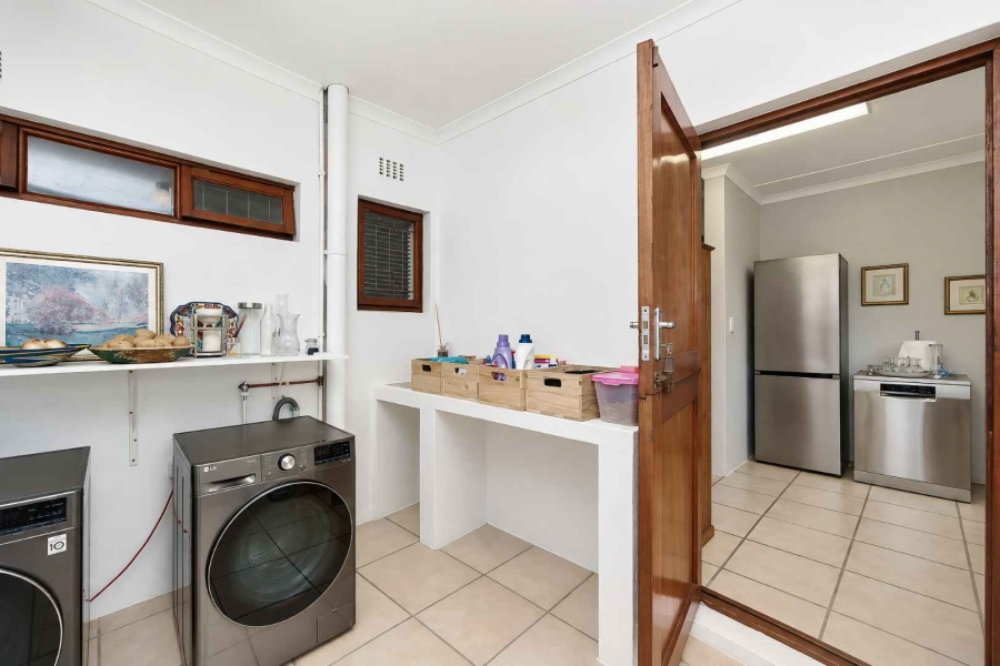 5 Bedroom Property for Sale in Fisherhaven Western Cape